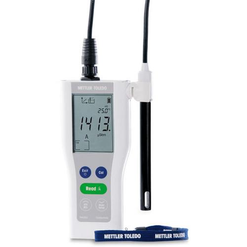 Mettler Toledo® F3-Standard FiveGo Portable F3 Conductivity  with LE703 sensor 