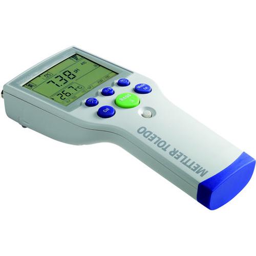 Mettler Toledo® SG23-B SevenGo Duo pH/conductivity meter (IP67) for routine use 0 to 14 pH