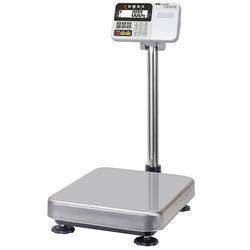 Global Industrial Industrial Bench & Floor Scale, 330 lb x 0.1 lb