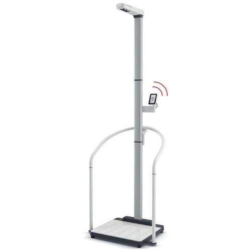 Seca ONSHMIUTNN 654 EMR-Validated Handrail Scale with ID-Display and Digital Ultrasonic Height Measurement - 800 lbs x 0.1 lbs