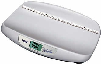 TANITA Baby Scale Digital 44 lbs. X 1 oz. White Batteries SCALE, DIGITAL  BABY/INF 44LB CAPACITY Used Plus Carrying Case